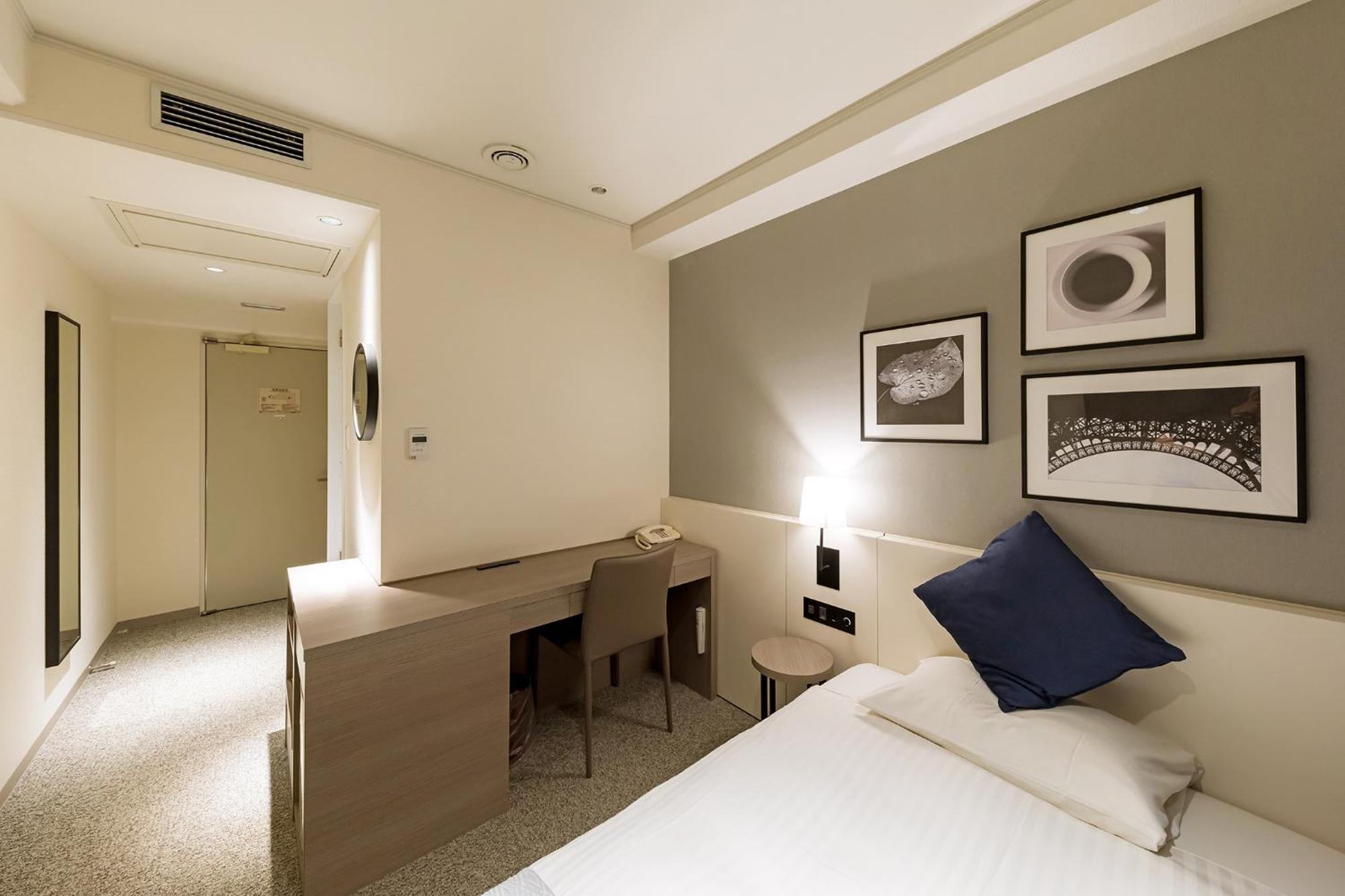 Akasaka Yoko Hotel — Fotos 1